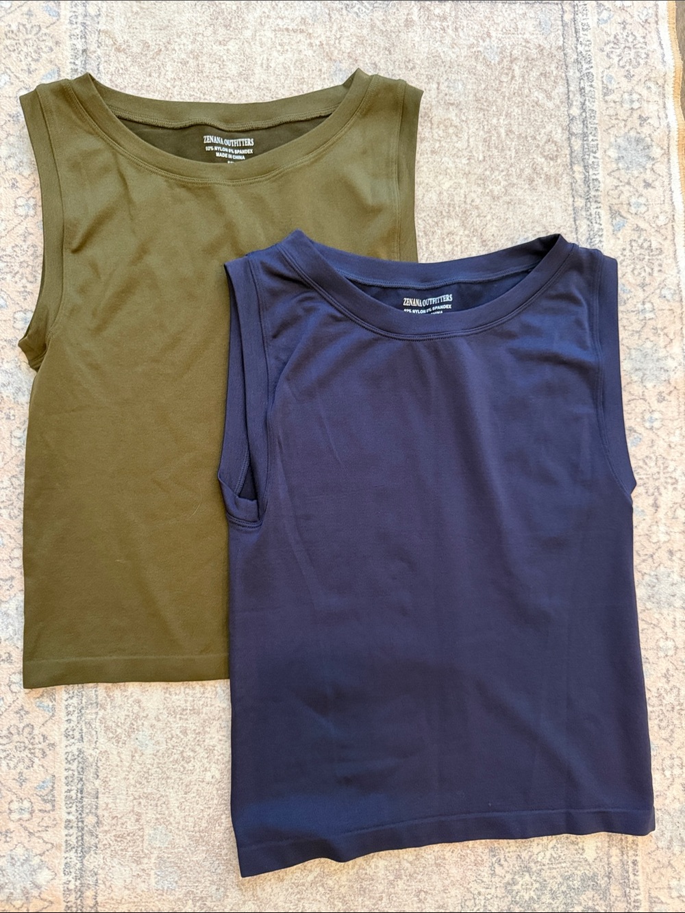 Set of Two Sleeveless Tank Tops in Olive Green and Navy